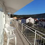 Apartment Ljubo Primosten