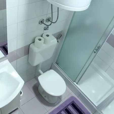 Ljubo 公寓 普利莫顿