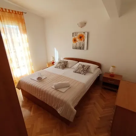 Ljubo Διαμέρισμα *