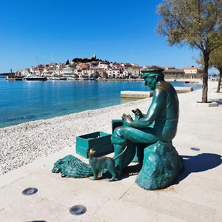 Ljubo Apartament Primošten