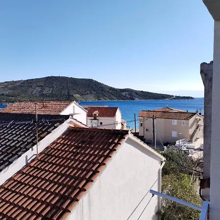 Διαμέρισμα Ljubo *