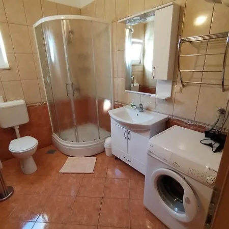 Ljubo 公寓 普利莫顿