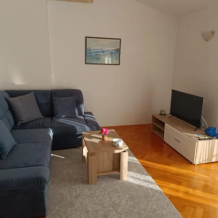 Apartament Ljubo