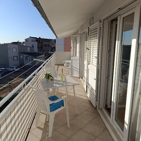 Ljubo Διαμέρισμα *