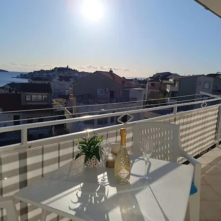 Διαμέρισμα Ljubo *